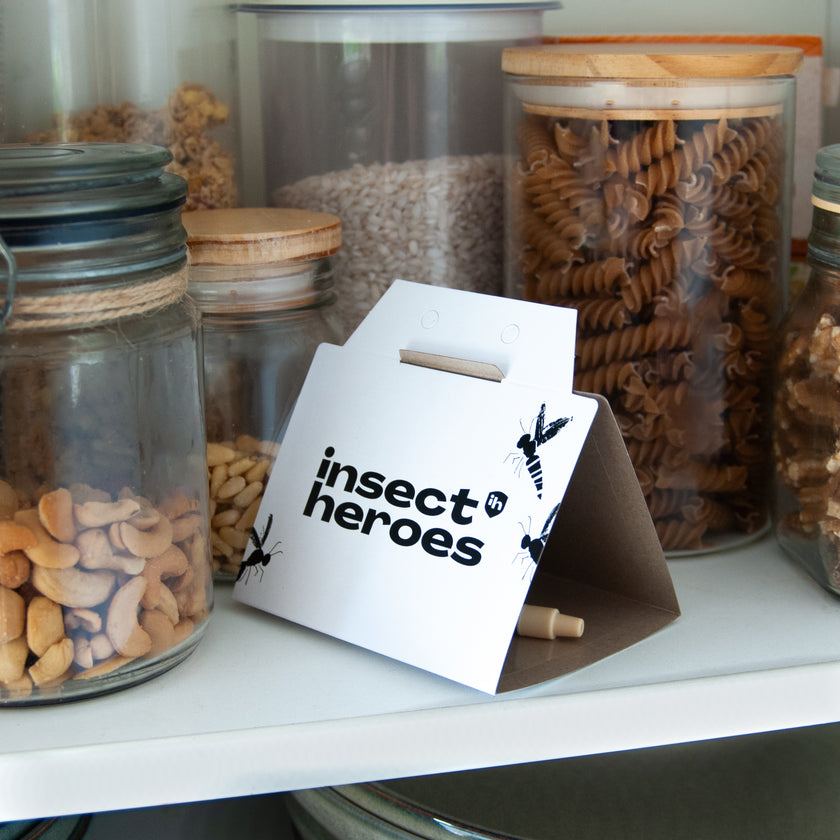 Delta Trap en lokstof - tegen meelmotten Delta Trap en lokstof - tegen meelmotten